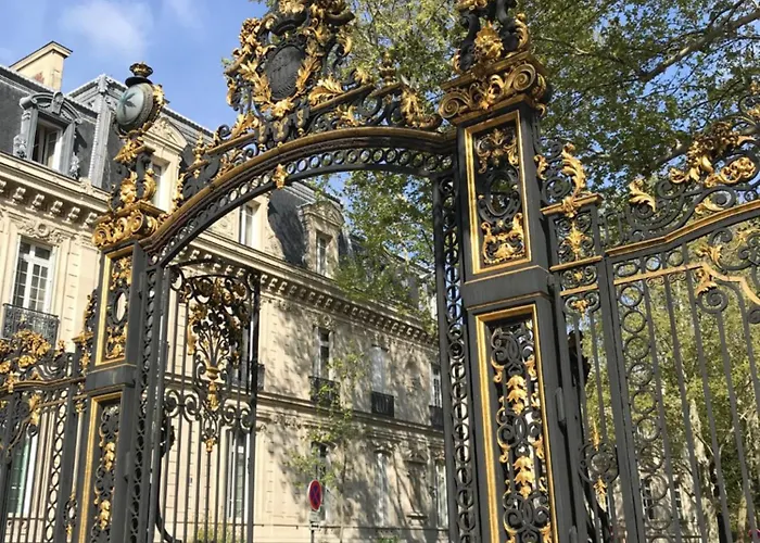 Parc Monceau Bed and Breakfast Parijs